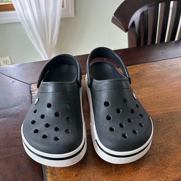 Crocs - Picture 2 of 5